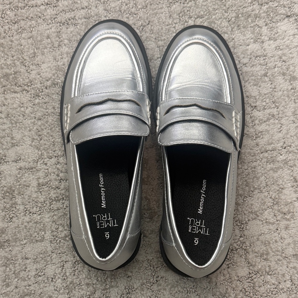 Time and Tru Silver Penny Loafers